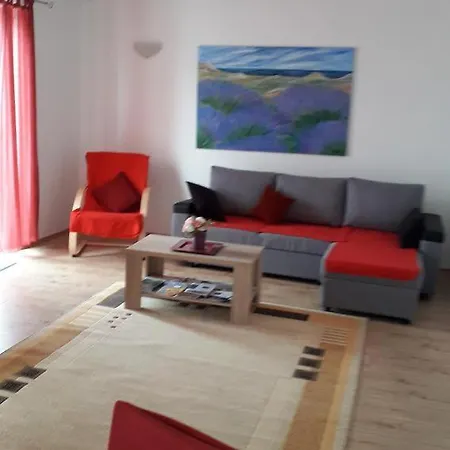 Apartment 14993b
